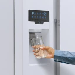 یخچال فریزر 32 فوت ساید بای ساید اسنوا سری گالری مدل ARS۳Di-M۲۰۰