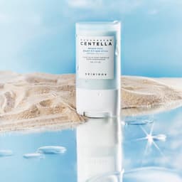 کرم ضد آفتاب بدون رنگ استیکی سنتلا مدل هیالو سیکا ‌SPF50 حجم 20 میلی‌لیتر