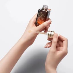 سرم ترمیم کننده و ضدچروک استی لادر مدل Advanced Nighte Repaire حجم 50 میلی‌لیتر