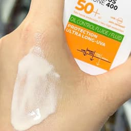 فلوئید ضدآفتاب لاروش پوزای مدل UVMune400 +SPF50 حجم 50 میلی‌لیتر