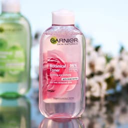 تونر پاک کننده صورت گارنیه مدل Rose Toner حجم 200 میلی‌لیتر