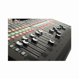میکسر صدا بهرینگر مدل X32 Compact