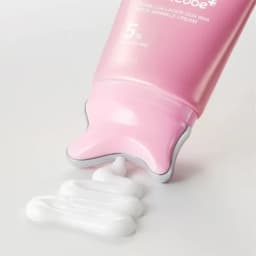 کرم ضد چروک مدی کیوب مدل PDRN Collagen Gua Sha